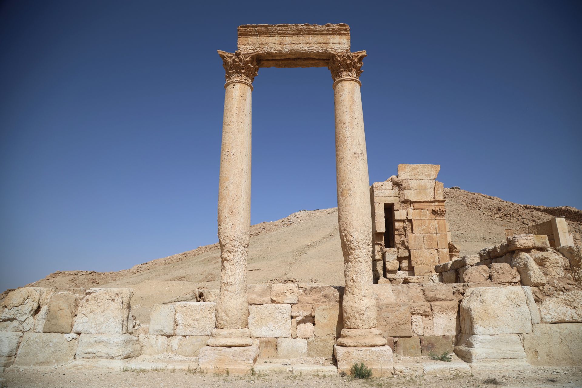 Las ruinas de la histórica ciudad siria de Palmira que han sobrevivido a la guerra