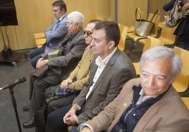 Los acusados, el día que iba a comenzar el juicio y que finalmente se aplazó.