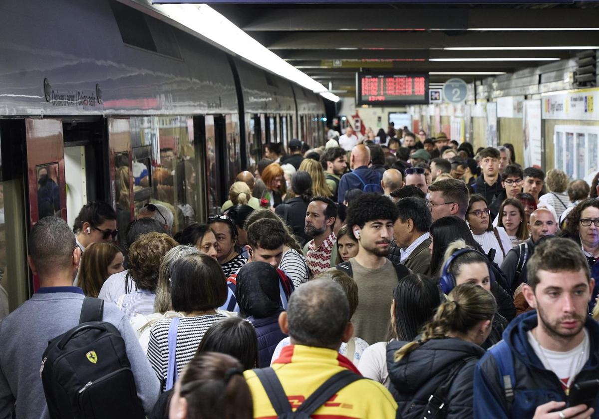 Una estación de metro en Valencia, esta semana.