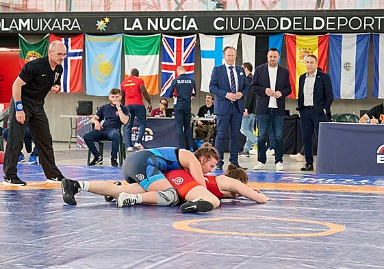 España cosecha 26 oros en el Internacional de Luchas Olímpicas de La Nucía.