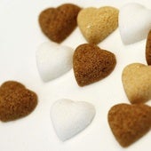 Terrones de diferentes tipos de azucar en forma de corazón presentado el la 5º edición internacional de la gastronomia en Madrid