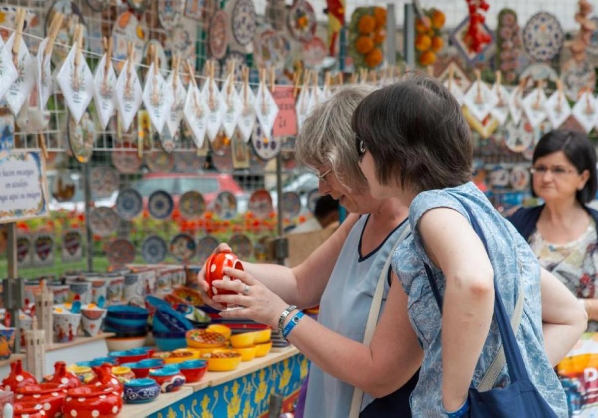 Arte y talento en el Mercado de Artesanía