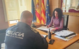 Reunión de la alcaldesa con la Policía Local.