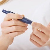 Las personas diabéticas deben tomar más prevenciones para evitar complicaciones en su salud.