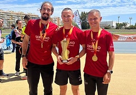 Los integrantes del Cárnicas Serrano que se han proclamado campeones de España