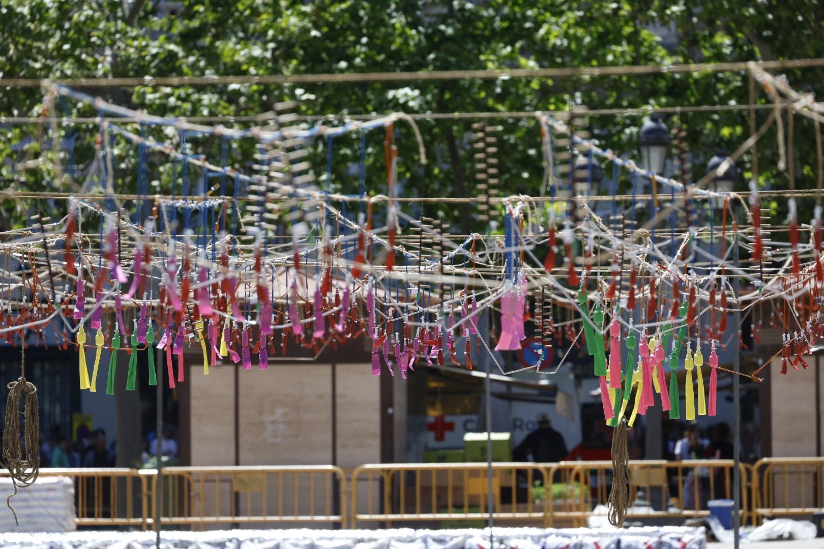 FOTOS | Así ha sido la mascletà del domingo 4 de mayo por el Día de la Madre