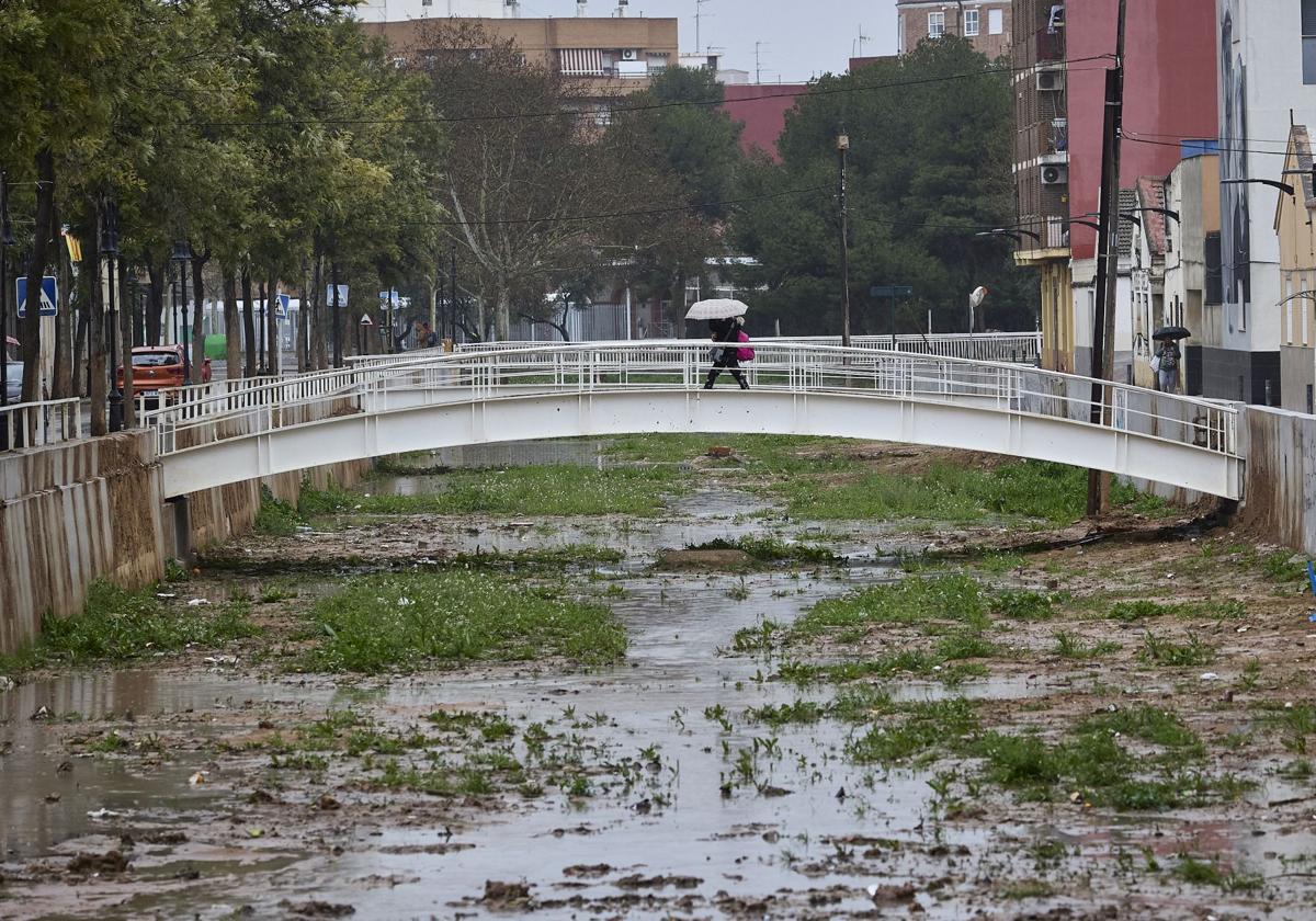 La CHJ estudiará cómo prolongar la Saleta en el casco urbano de Aldaia