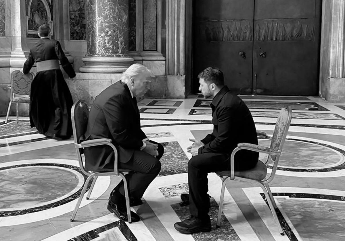 Dos señores conversan
