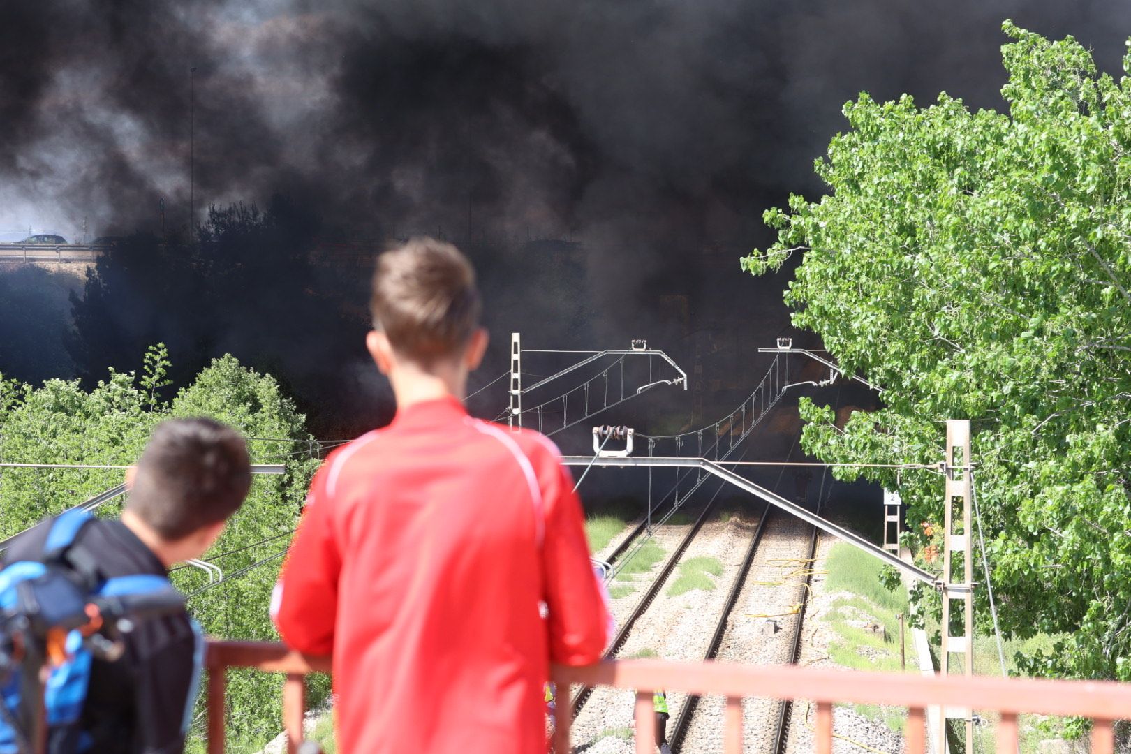 FOTOS | Incendio de una empresa de residuos en Silla