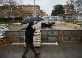 Compuertas en Aldaia junto a un paso inferior.