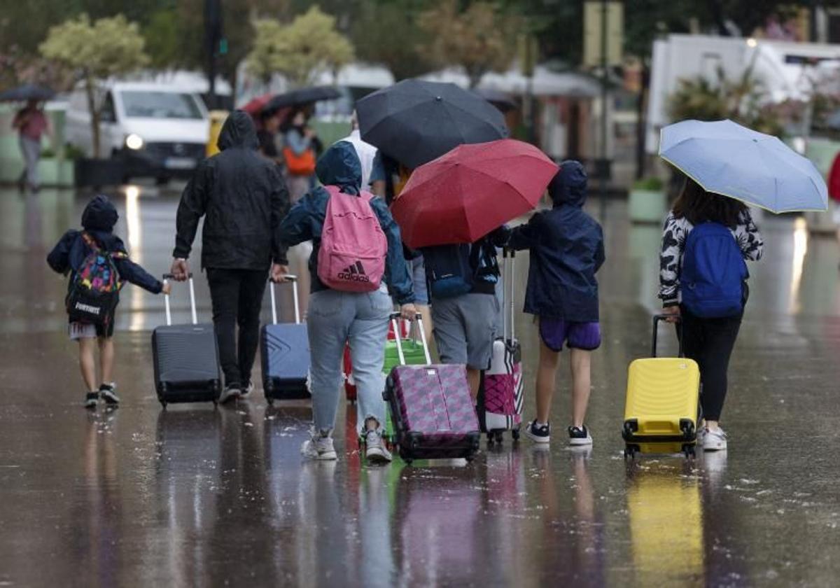 Aemet activa una triple alerta amarilla en la Comunitat por la inminente llegada de chubascos y tormentas