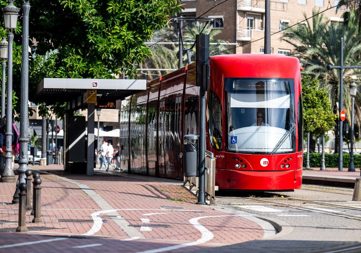 Metrovalencia anuncia servicios especiales desde este miércoles y hasta el sábado en Valencia