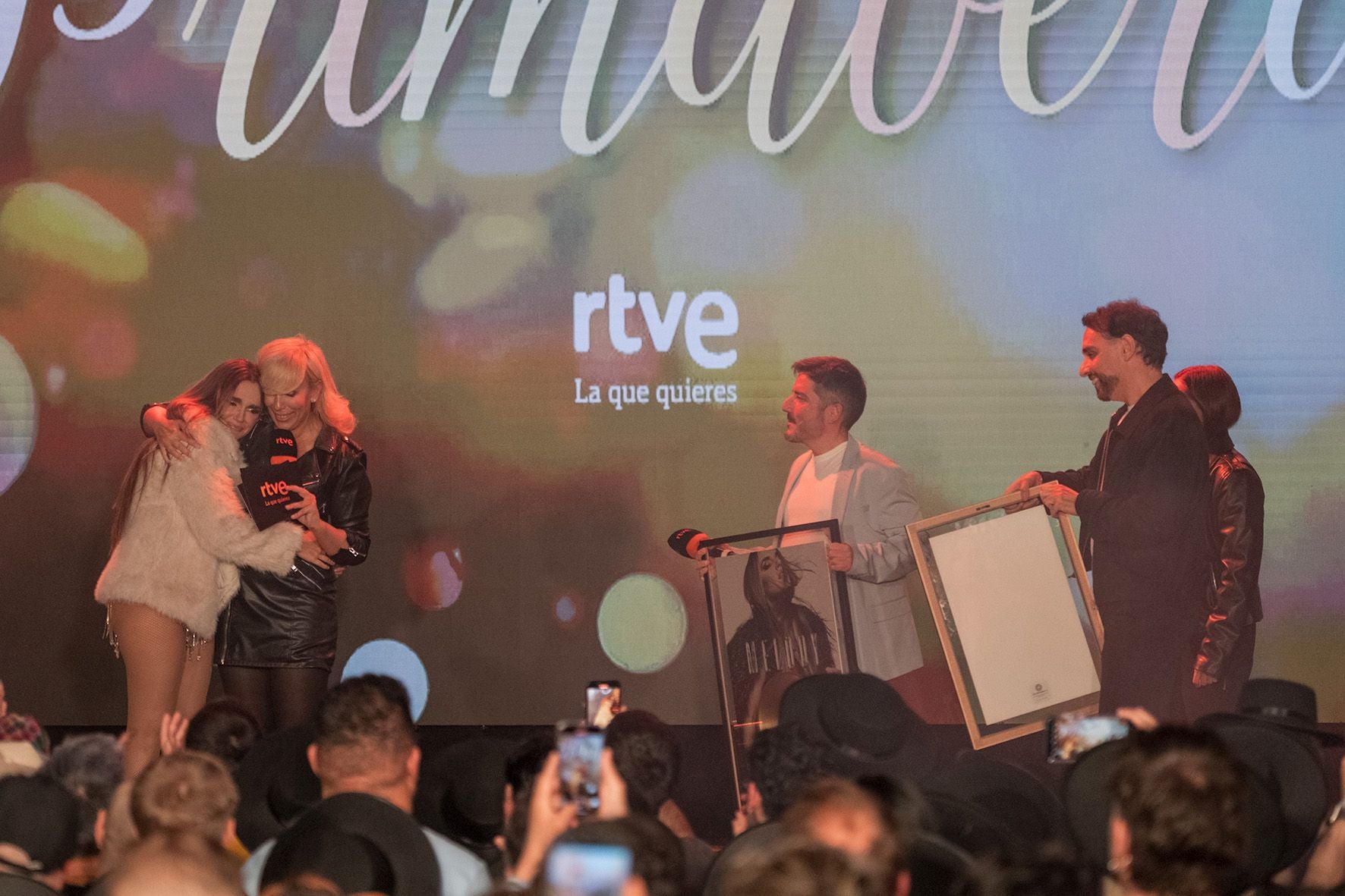FOTOS | Así ha sido la despedida de Melody para ir a Eurovisión