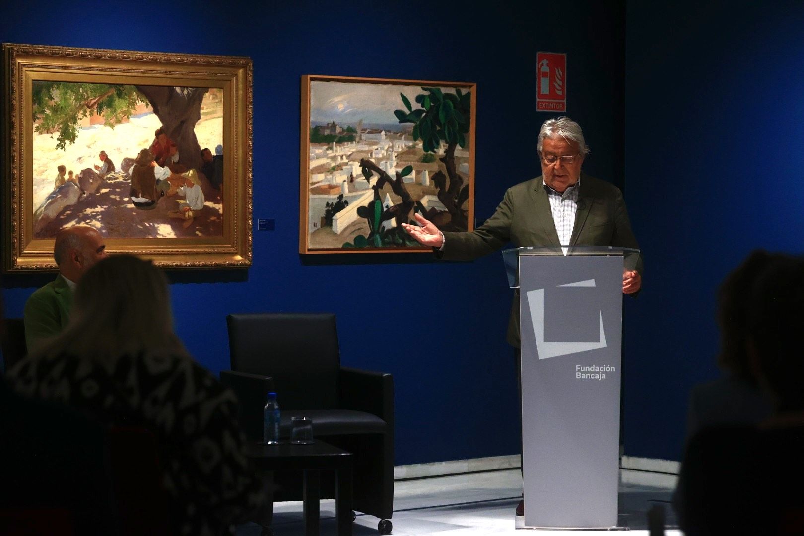 FOTOS | La exposición de Bancaja con cuadros inéditos de Sorolla y obras de Benlliure, Pinazo, Segrelles o Renau