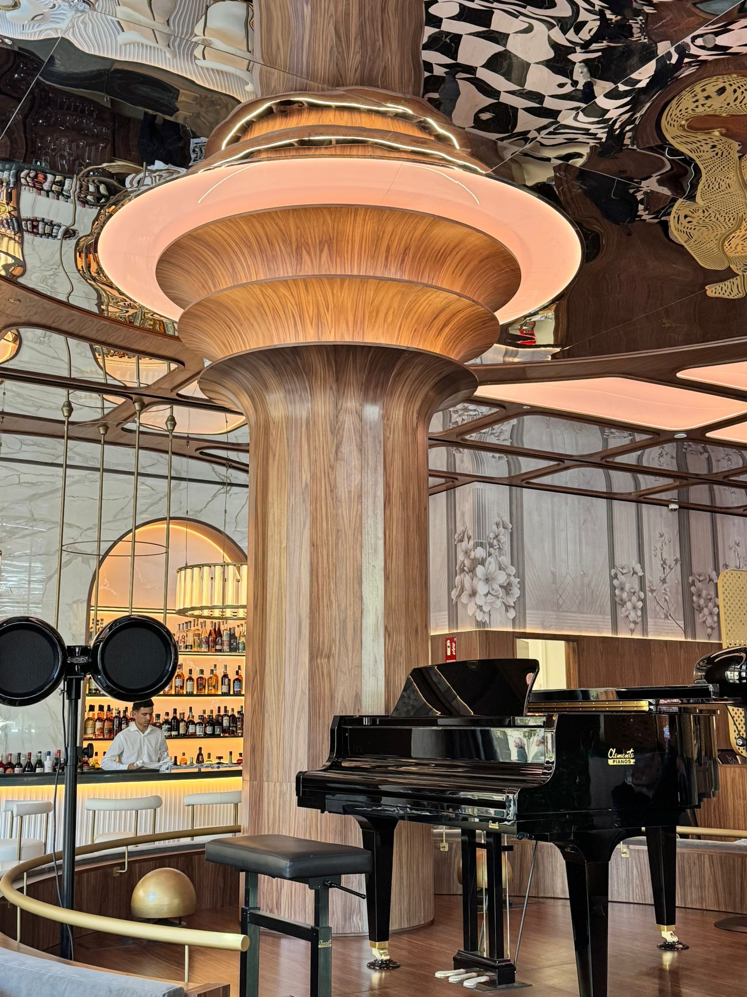 Fotos: Un hotel de 5 estrellas superior abre en el centro de Valencia