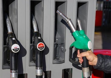 El precio de la gasolina toca su mínimo en años y el diésel low-cost se vende a 95 céntimos