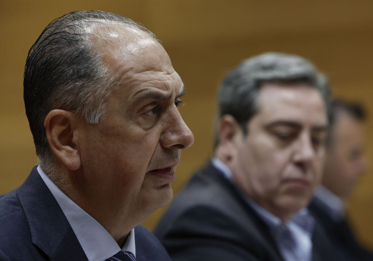 El conseller de Emergencias carga contra la ausencia de Sánchez en la zona cero
