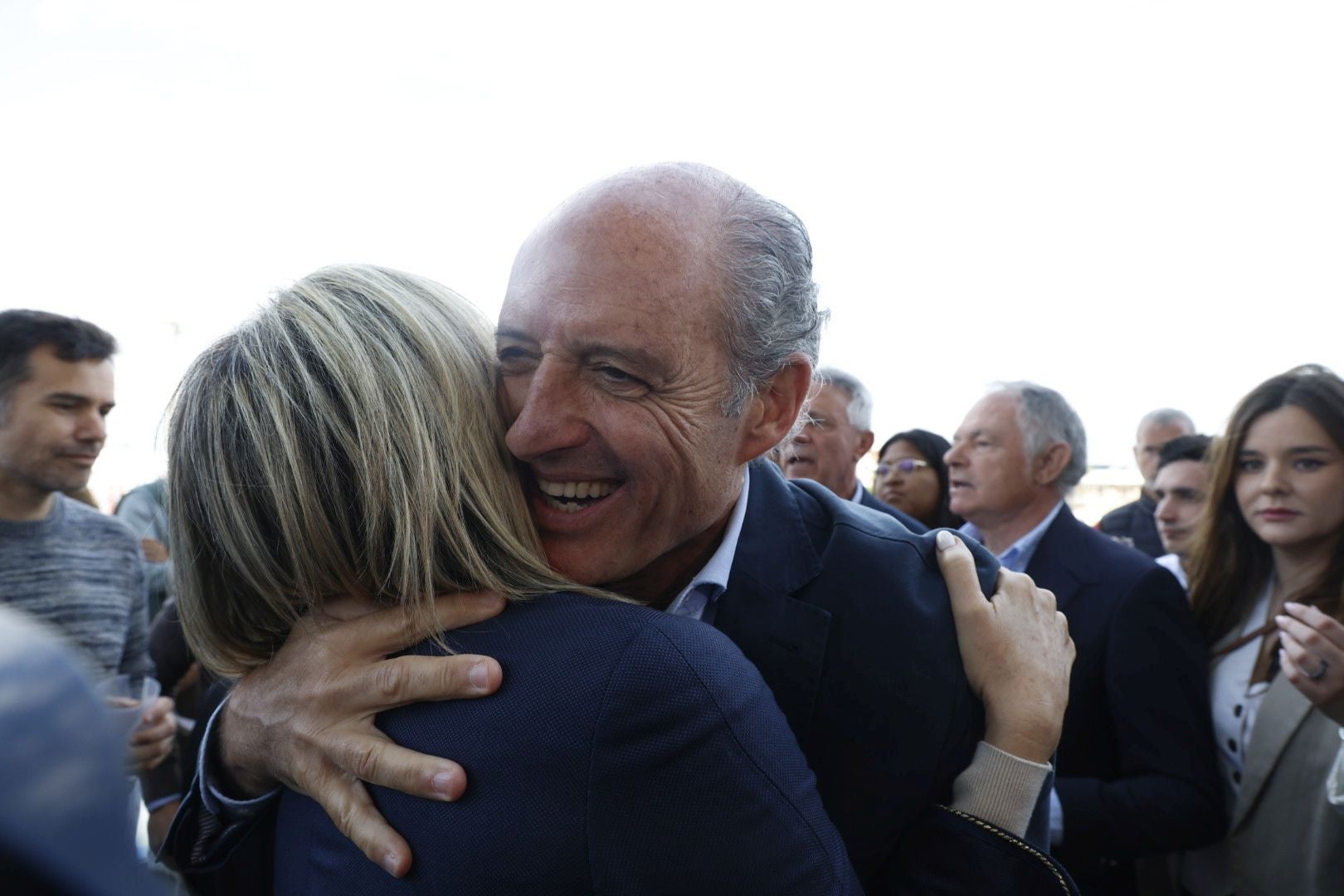 Fotos: los asistentes al mitin de Camps en Valencia