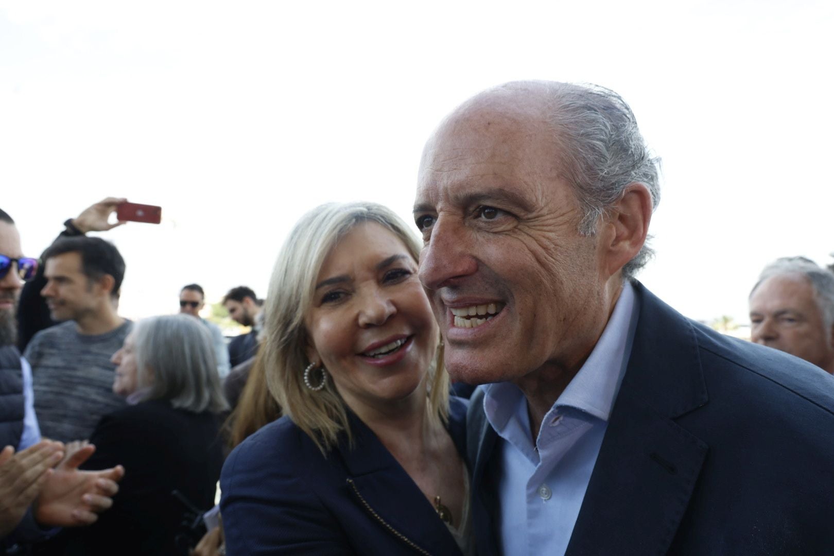 Fotos: los asistentes al mitin de Camps en Valencia