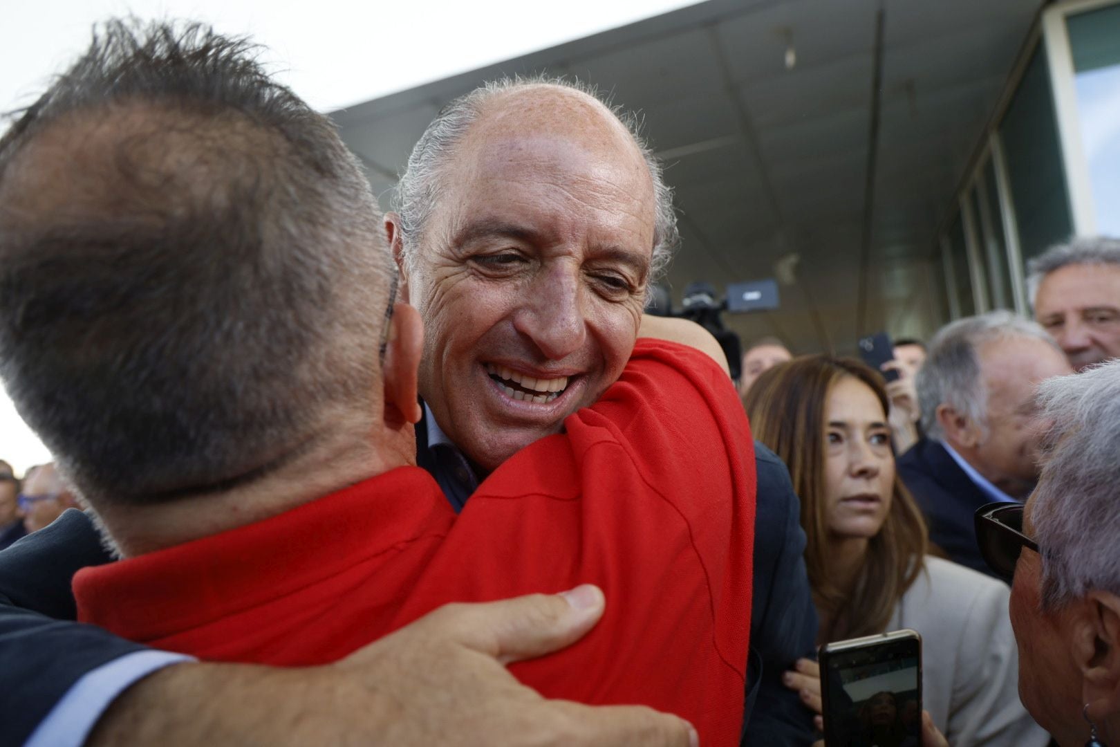 Fotos: los asistentes al mitin de Camps en Valencia