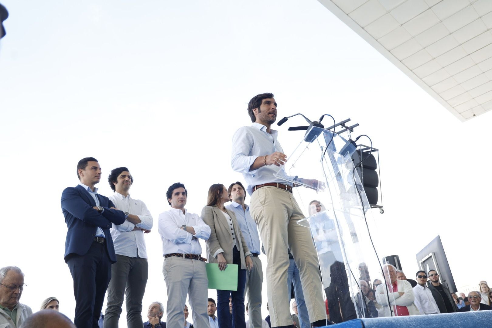Fotos: los asistentes al mitin de Camps en Valencia