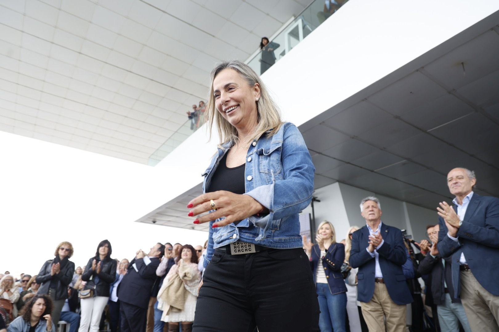 Fotos: los asistentes al mitin de Camps en Valencia