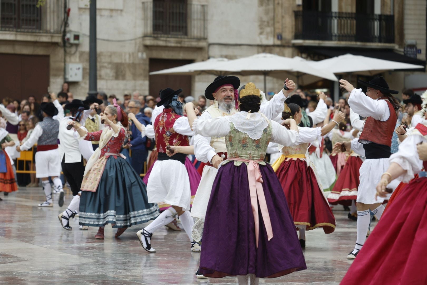 El pueblo valenciano se prepara para vivir una fiesta de la Virgen marcada por la dana