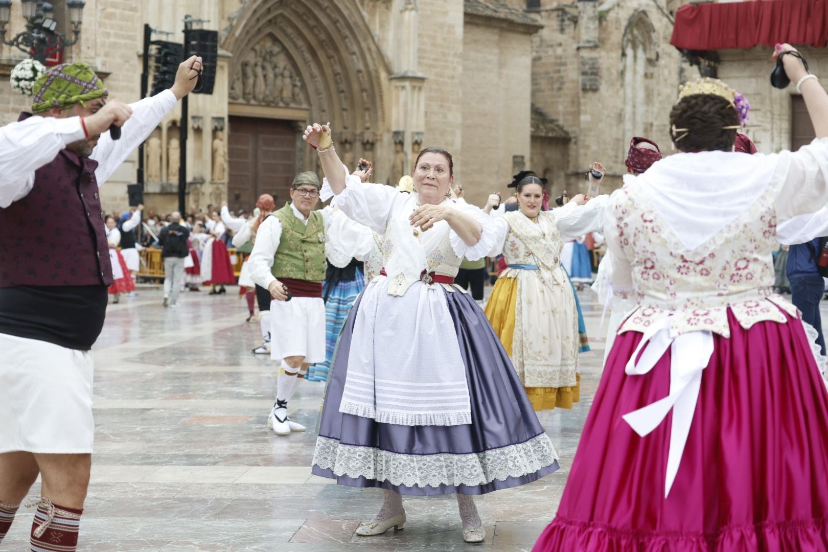 El pueblo valenciano se prepara para vivir una fiesta de la Virgen marcada por la dana
