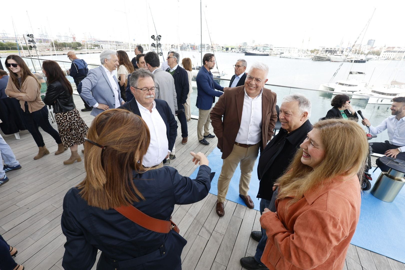 Fotos: los asistentes al mitin de Camps en Valencia