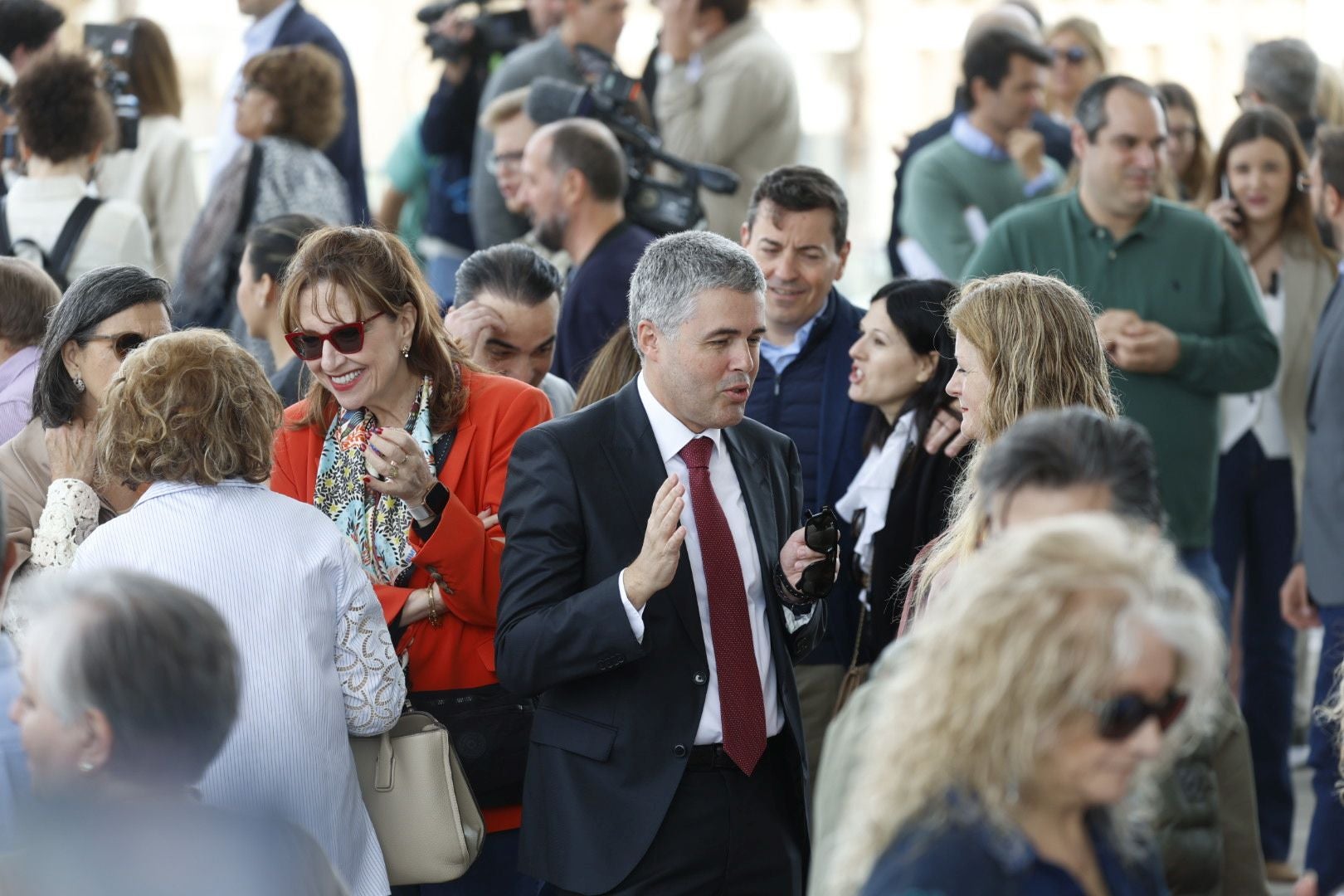 Fotos: los asistentes al mitin de Camps en Valencia