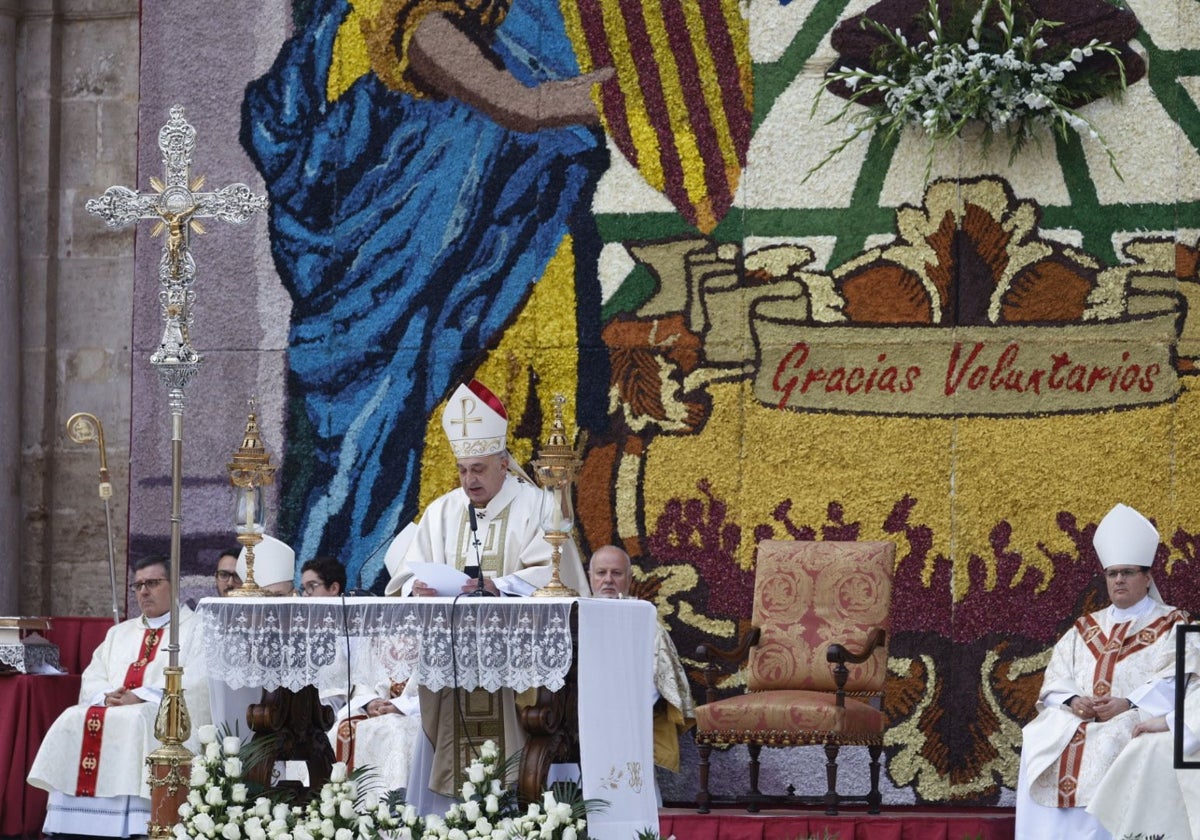 Enrique Benavent, durante la homilía de la Missa d'Infants.