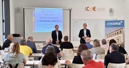 La reunión mantenida con los empresarios de La Pedrera.