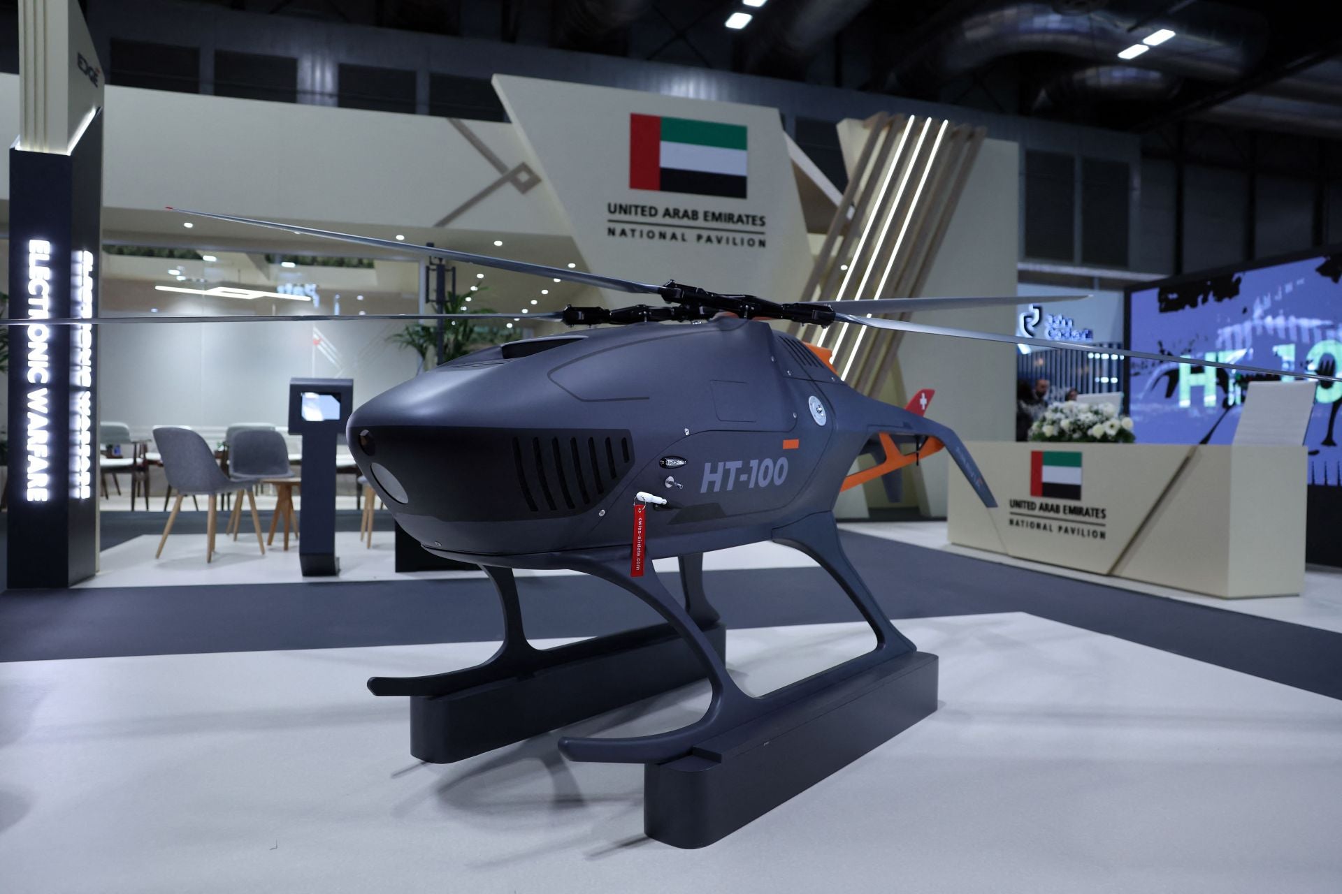 España muestra la última tecnología militar en FEINDEF