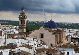 Manga marina vista desde un colegio de Oliva.