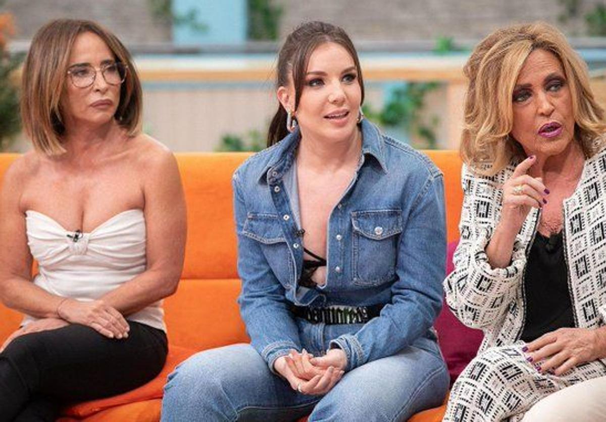 María Patiño, Inés Hernand y Lydia Lozano en 'La familia de la tele'.