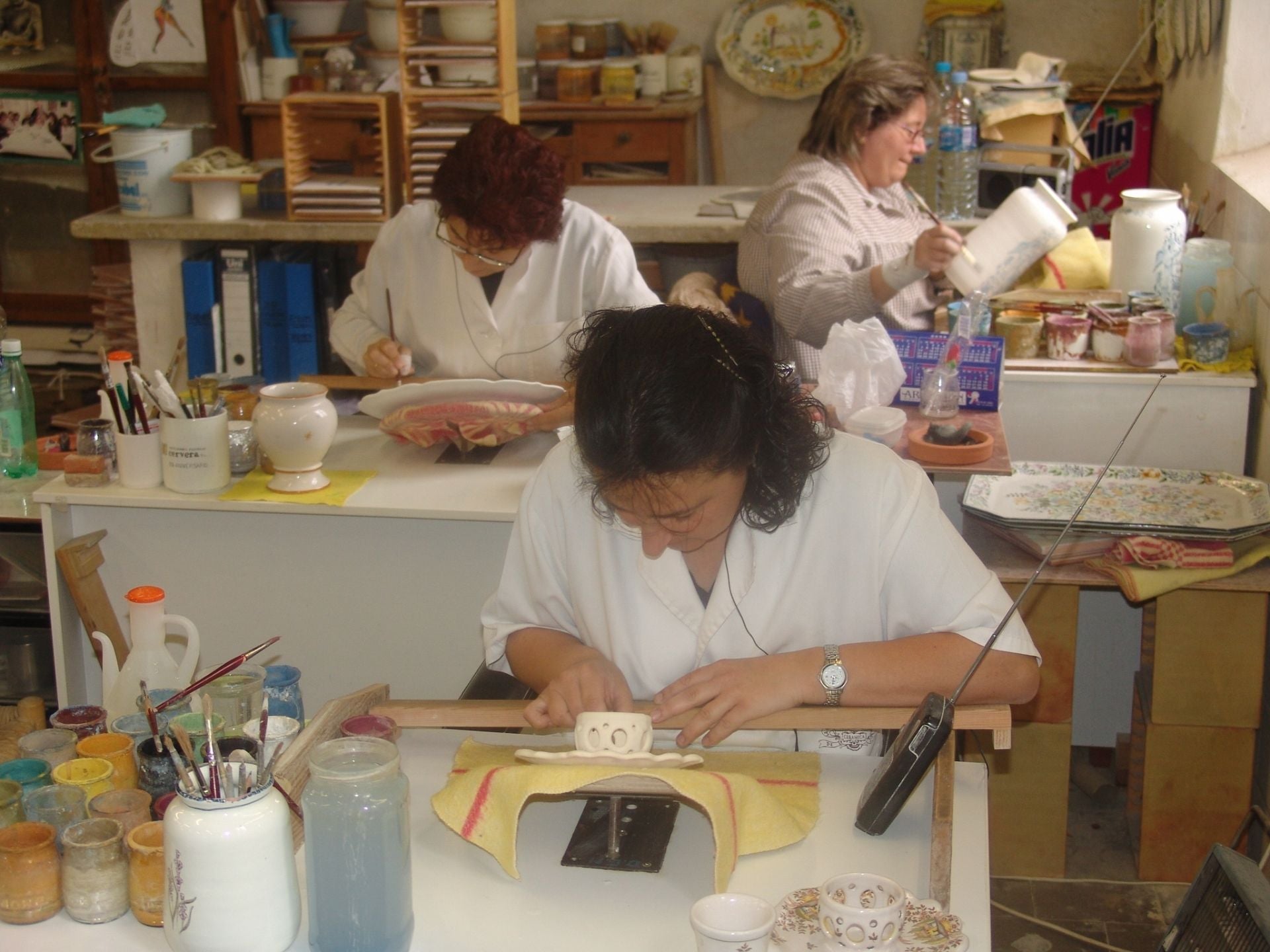 Una jornada en l'Alcora aborda el «desinterés» de los jóvenes en trabajar en la industria cerámica
