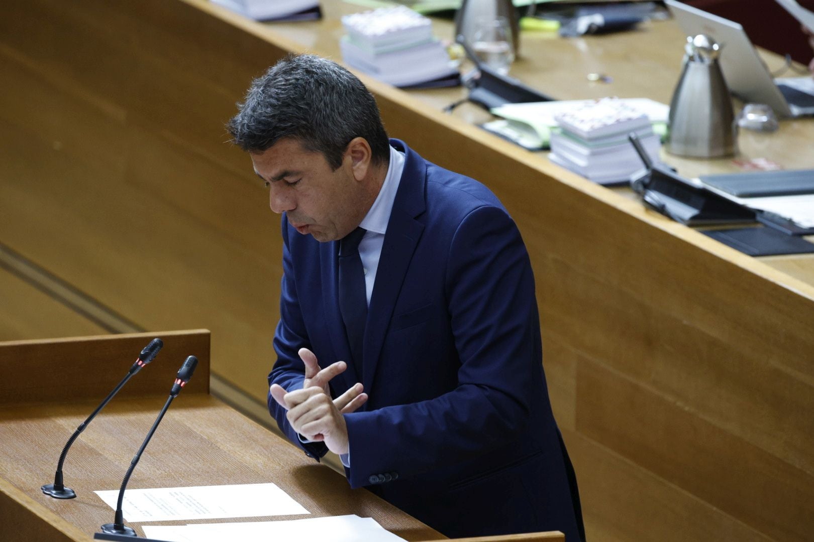 FOTOS | Sesión de control a Carlos Mazón en Les Corts este jueves