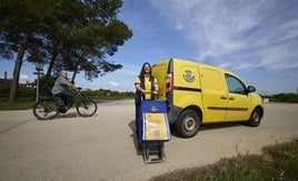 Mayra Gómez, en una zona rural de Albalat de la Ribera.