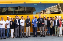Mazón en la presentación del servicio de bus en Benaguasil.