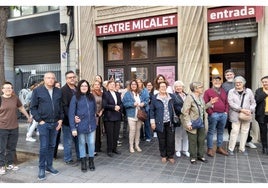 Alumnos de la Escuela de Adultos de Massanassa.