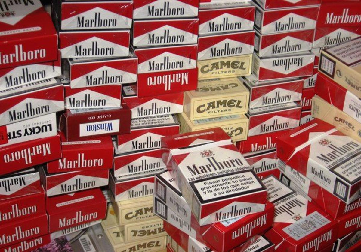 Cajetillas de tabaco de varias marcas en una imagen de archivo.