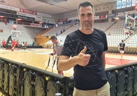 Fernando San Emeterio posa para LAS PROVINCIAS en Fontajau.