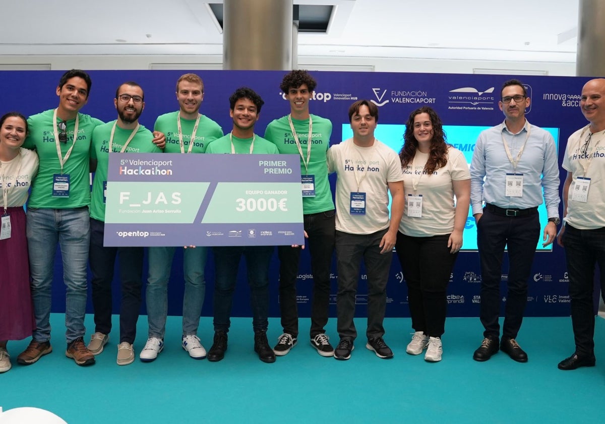 Imagen principal - Un hackathon con vistas al mar para innovar y atraer talento