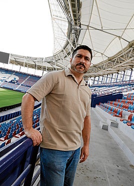 Ramón Escolano, presidente de la Delegación de Peñas del Levante en el Ciutat.