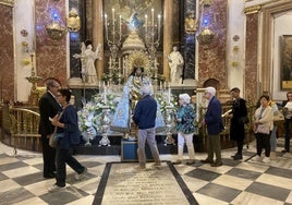«He vuelto a nacer tras la dana y vengo a darle las gracias a la Mare de Déu en el Besamanos»
