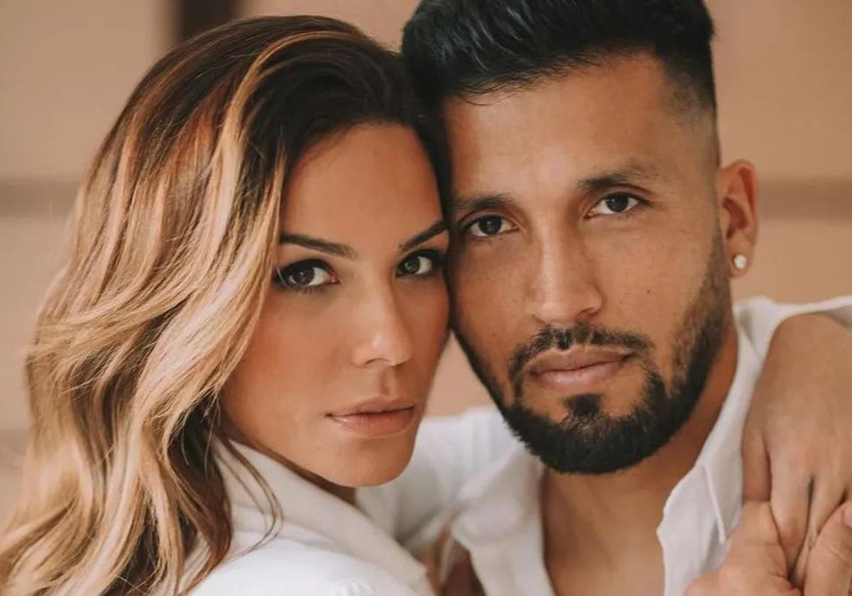 Tamara Gorro y Ezequiel Garay, destrozados por la muerte repentina de su 'negrito' a los 11 años: «Sin avisar te marchaste. Vuela alto mi bebé»