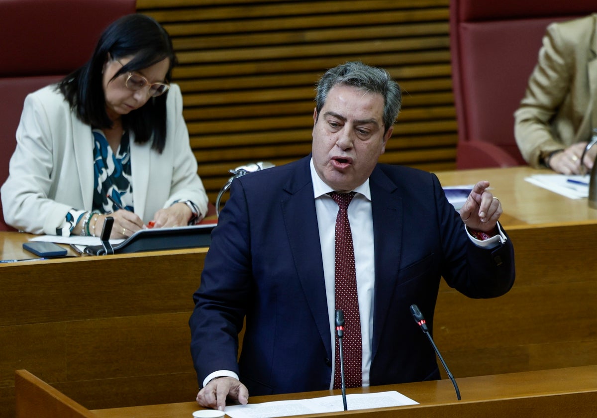 El síndic de Vox en Les Corts José María Llanos.