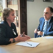La alcaldesa Eva Sanz y el conseller de Emergencias, Juan Carlos Valderrama.