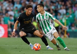 Jesús Vázquez y Antony, durante el transcurso de la primera mitad.