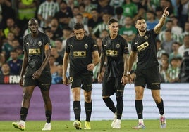 Diakhaby, Tárrega, Barrenechea y Rafa Mir, tras el tanto de este último.